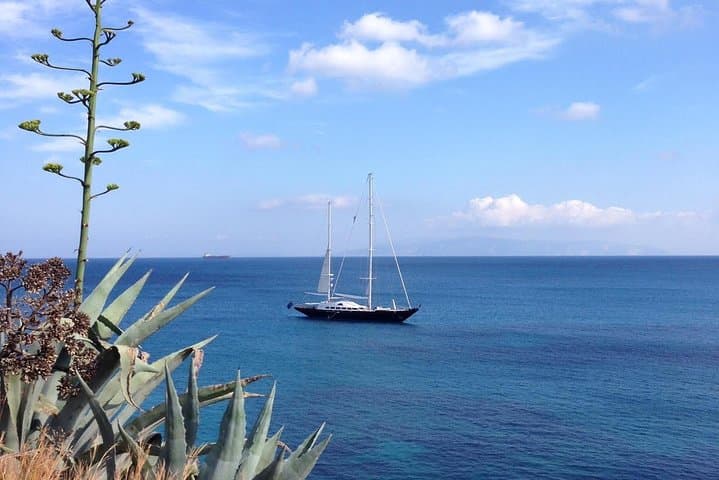 Kefalonia North Day Trip: Myrtos Beach, Fiscardo & Assos photo 3