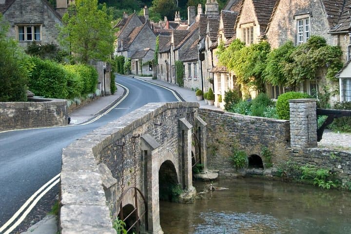 Full-Day Stratford-upon-Avon and Warwick Castle Private Tour from London photo 2