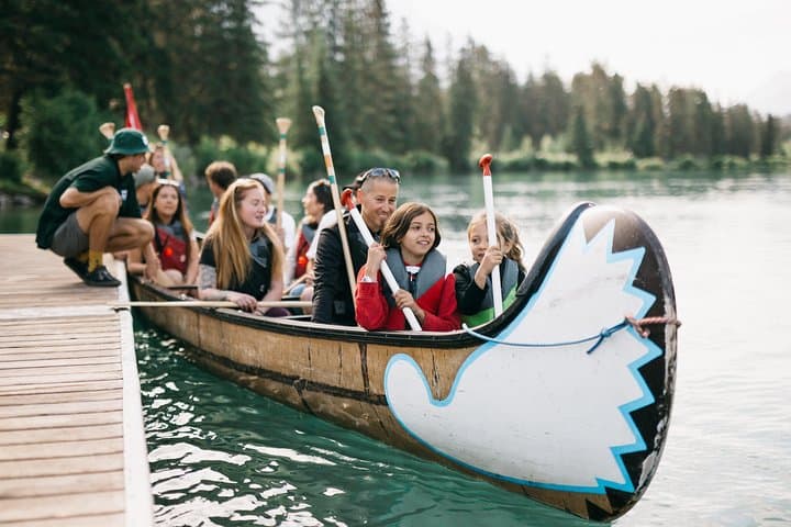 Banff Big Canoe Tour on the Bow River — Guided Canoeing in Banff National Park photo 4