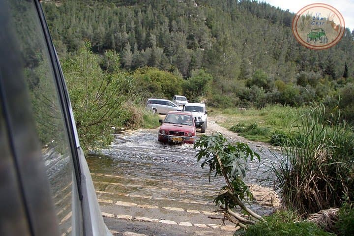 Jerusalem Mountain Springs 4WD Adventure — Hidden Springs & Burma Track Tour photo 4