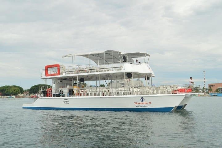 Puerto Vallarta Boat Tour: Los Arcos, Las Ánimas & Quimixto Day Trip photo 2