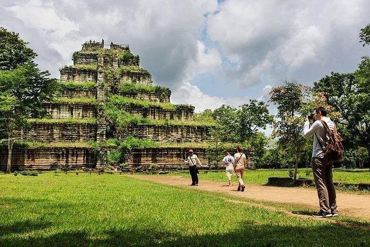 5-Day Angkor Temple Circuit: Angkor Wat, Koh Ker, Beng Mealea & Phnom Kulen
