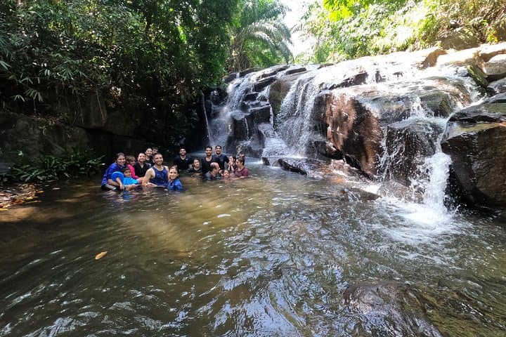 Countryside Waterfall Walk from Colombo: Suburban Waterfalls & Forest Trails photo 3