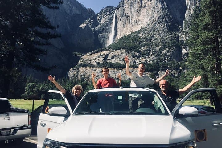 Explore Yosemite National Park in Private SUV: Glacier Point and Valley Highlights