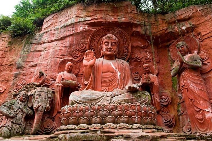 Chengdu Pandas, Leshan Giant Buddha & Mount Emei 2-Day Tour photo 3