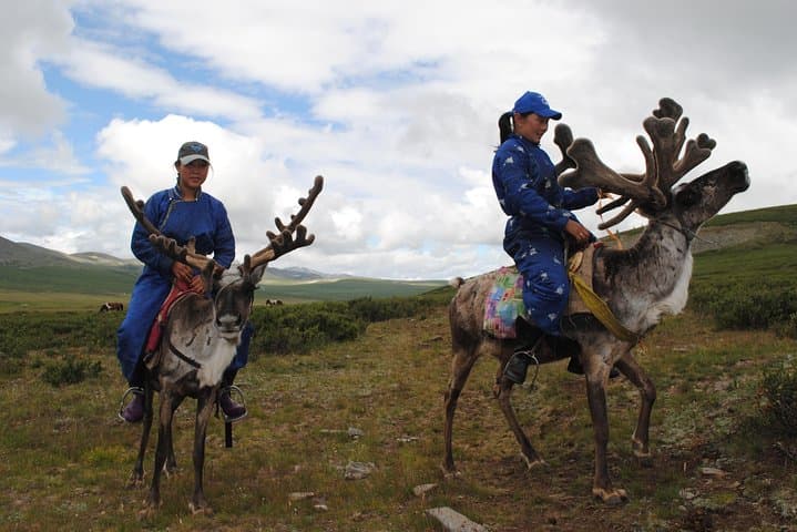 Wonders of Northern Mongolia: 15-Day Khuvsgul & Tsaatan Reindeer Herders Journey photo 4