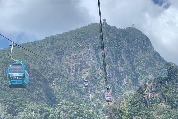 Langkawi SkyCab & SkyBridge Private Tour — Mat Chinchang Cable Car Experience photo 4