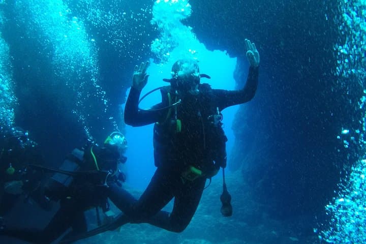 Private Try Scuba Diving in the Cyclades: Beginner Open-Water Experience photo 4
