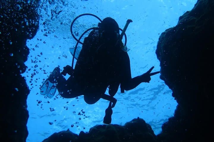 Private Try Scuba Diving in the Cyclades: Beginner Open-Water Experience photo 6
