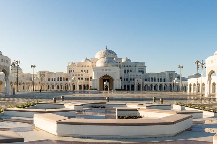 Half-Day Abu Dhabi Highlights: Grand Mosque, Corniche & Heritage Village photo 5