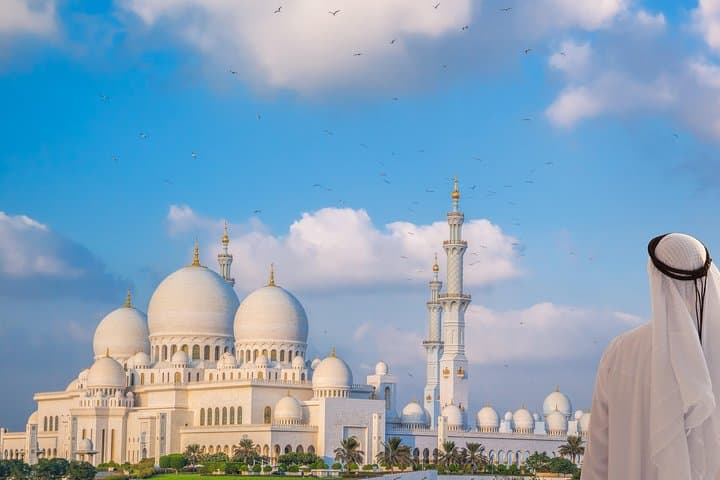 Half-Day Abu Dhabi Highlights: Grand Mosque, Corniche & Heritage Village photo 6