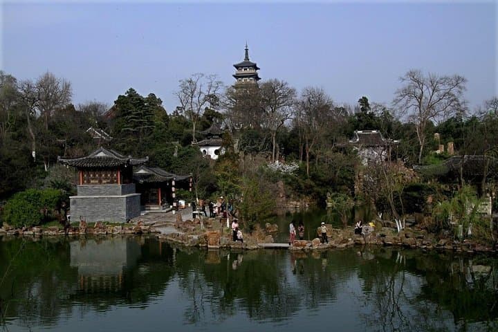 Private 4-Hour Yangzhou City Tour — Slender West Lake, Geyuan Garden & Daming Temple photo 6