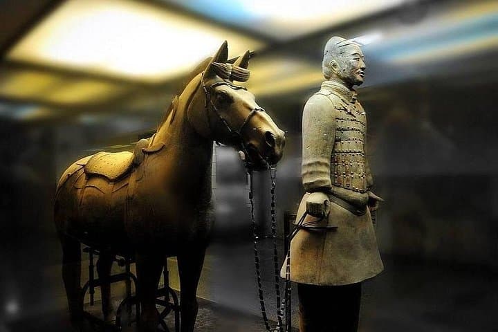Xi'an in a Day: Private Flight from Shanghai to the Terracotta Warriors & City Wall photo 4
