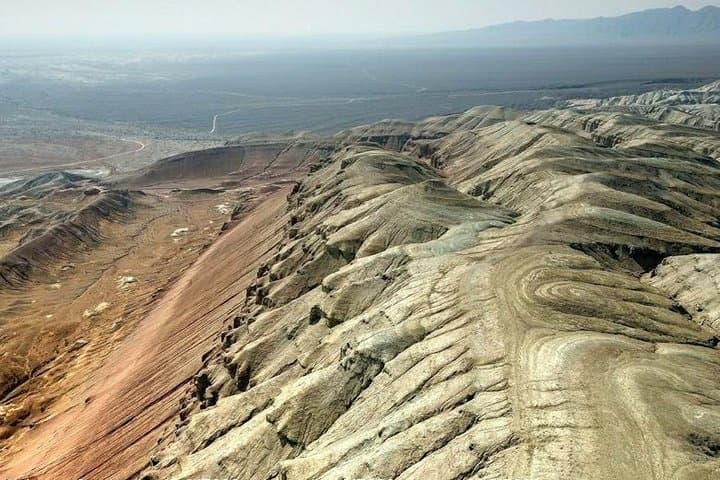 Altyn Emel 2-Day Tour: Singing Dune, Aktau & Katutau Landscapes photo 4