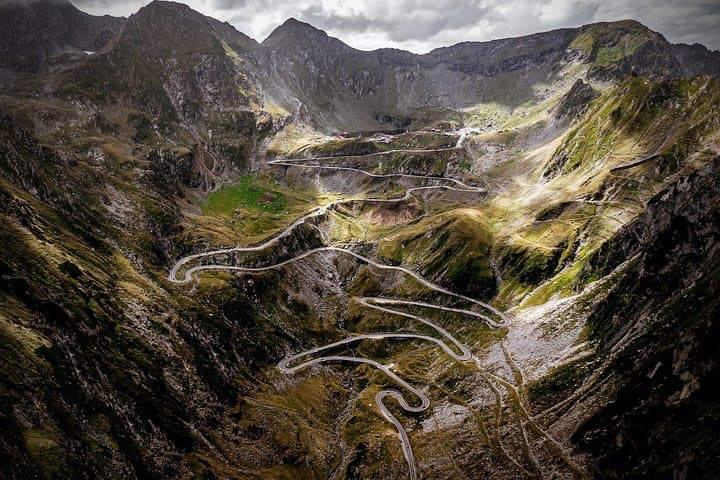 Golden Circle of Transylvania: 4-Day Hike, Castles & Bears photo 3