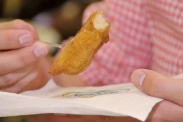 Athens by Night: Walking Tour and Live Greek Music with Dinner photo 5