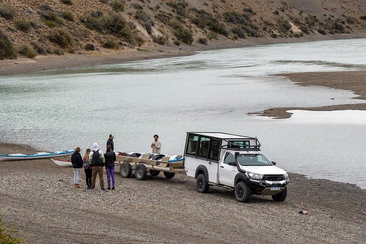 Darwin Experience: Kayak the Santa Cruz River from Lake Argentino to Estancia El Rincón photo 4