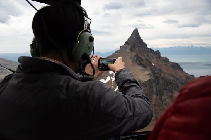 Helicopter Overflight Ushuaia: Cordillera Landing & Beagle Channel Views