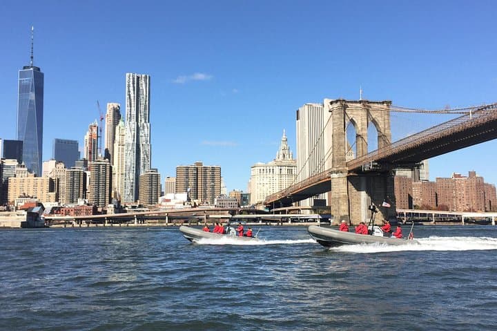 Manhattan Media Boat Adventure: Chelsea Piers Skyline Cruise photo 2