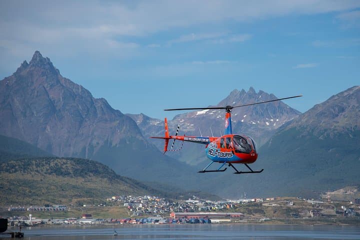 Helicopter Overflight Ushuaia: Cordillera Landing & Beagle Channel Views photo 3