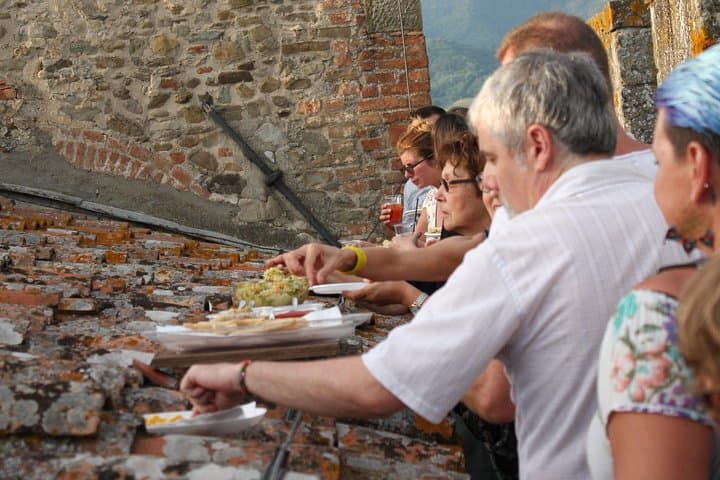 Sunset Aperitif on Scarperia Castle Battlements: Guided Tour & Km-0 Tasting in Mugello photo 2