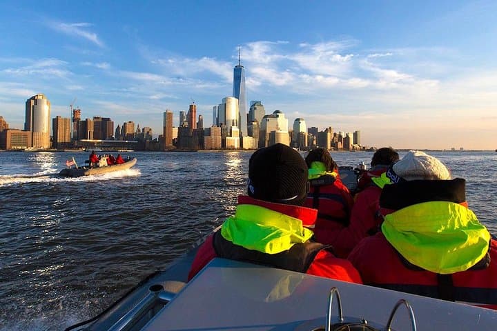 Private Manhattan Speedboat Tour: NYC Harbor Photo Charter photo 6