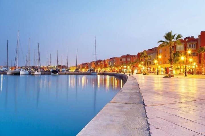 Cairo to Hurghada: 2-Day Flight, Desert Safari & Giftun Island Adventure