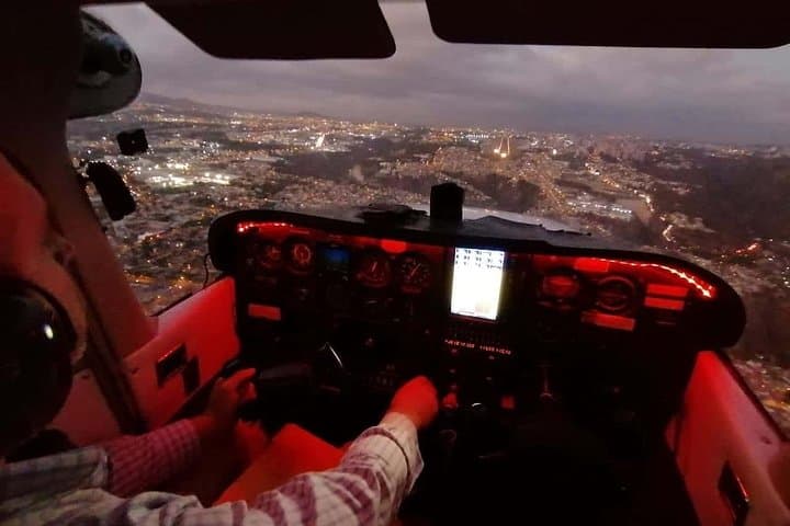 Guatemala City Test Fly: Learn to Fly Over Volcanoes & Lake Amatitlán photo 3