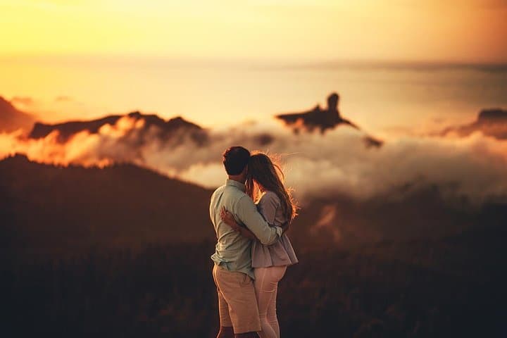 Sunset Photoshoot at Roque Nublo, Tejeda — Capture Gran Canaria’s Iconic Monolith