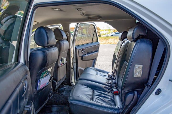 Phuket Airport to Karon Beach: Private Taxi Transfer Guide photo 4