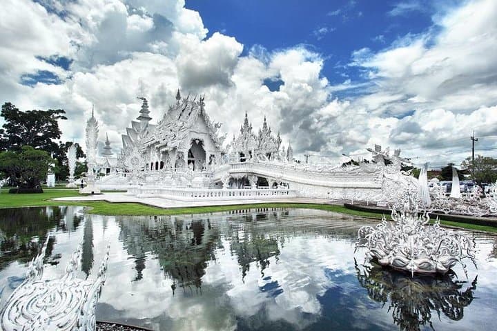 Chiang Rai Day Trip from Chiang Mai: White Temple, Blue Temple & Golden Triangle