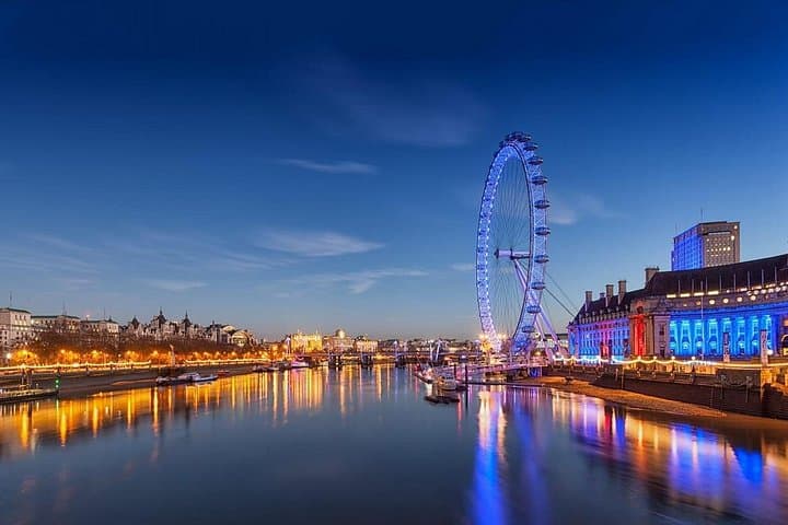 Private Luxury Range Rover Tour in London — 4-Hour Chauffeured City Drive photo 4