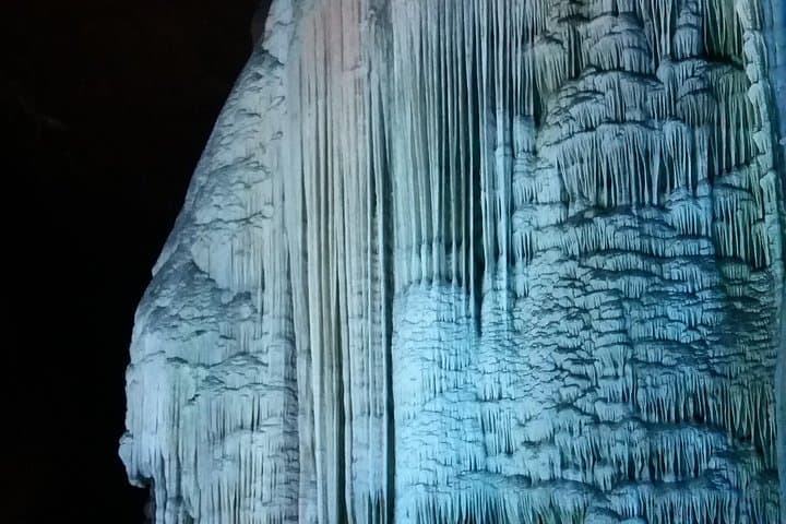 Yangshuo One Day Tour: Xianggong Mountain, Yulong Bamboo Raft & Silver Cave photo 4