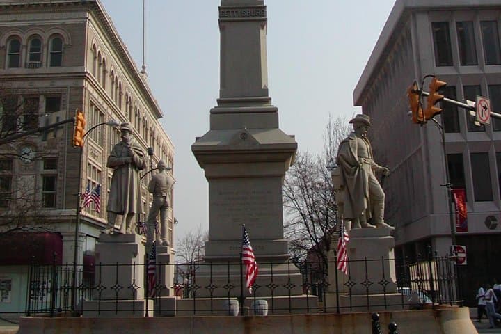 Candlelight Ghost Tour of Lancaster: Haunted Walking Tour in Downtown Penn Square photo 2