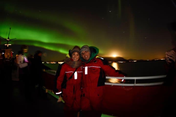 Reykjavik Winter Combo: Whale Watching by Day, Northern Lights by Night photo 6