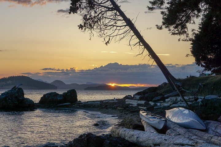 5-Day San Juan Islands Sea Kayaking Adventure from San Juan Island to Anacortes photo 2