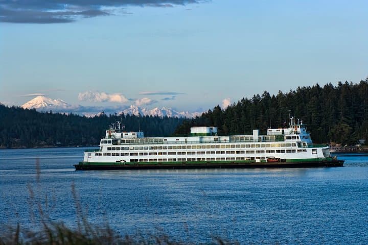 5-Day San Juan Islands Sea Kayaking Adventure from San Juan Island to Anacortes photo 5