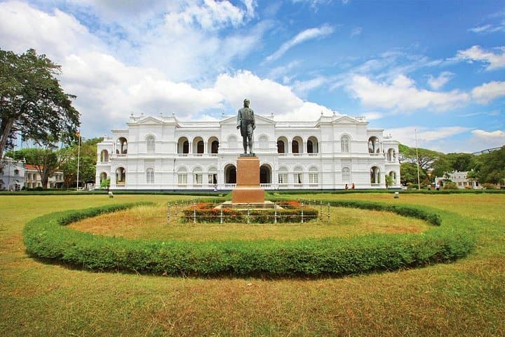 Full-Day Colombo City Tour by Private Car — Colombo Highlights & Cultural Sights photo 3