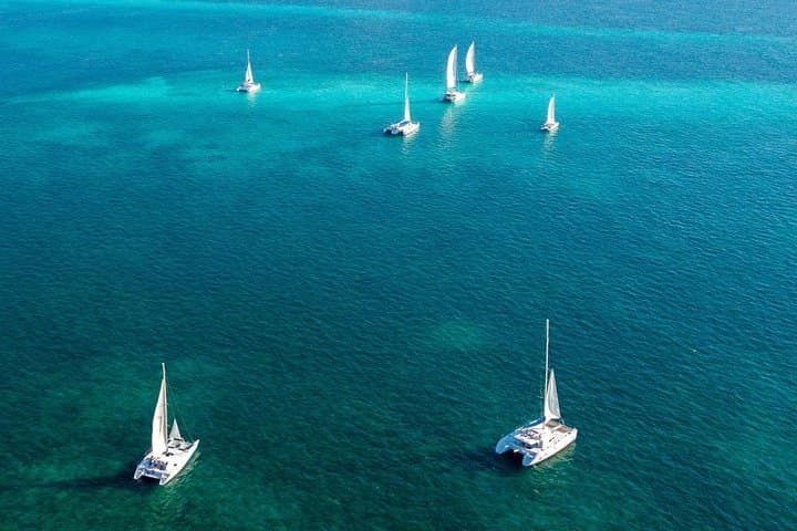 Sail to Isla Mujeres: Catamaran Day Trip with Open Bar & Snorkeling from Cancun photo 4