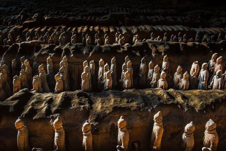 Private 2-Day Xi'an Highlights Tour from Chengdu — Terracotta Warriors & City Wall photo 4