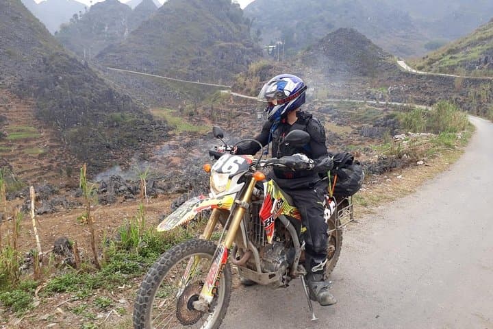 Northwest Loop Motorbike Adventure: 11-Day Riding Route from Hanoi to Ba Be Lake photo 3