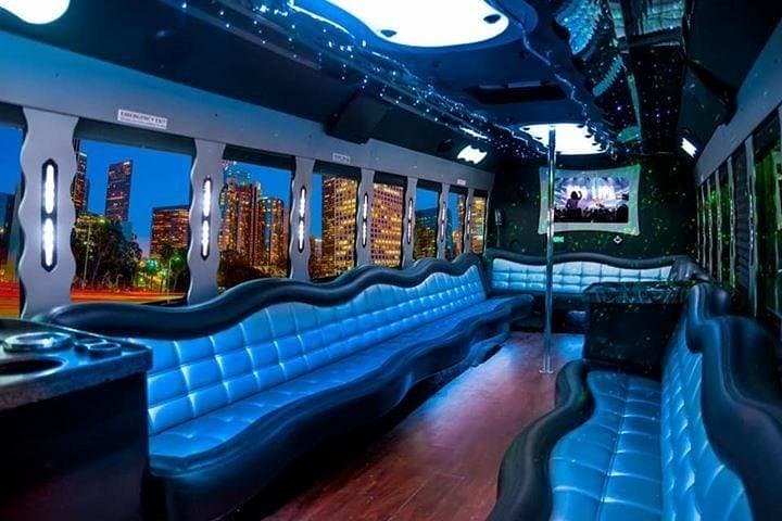 Dubai Luxury Limousine City Tour: 1-Hour Private Chauffeured Highlights photo 2
