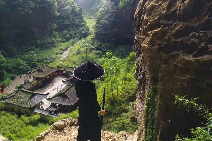 4-Day Chongqing & Wulong Karst Private Tour: Dazu Carvings, Furong Cave & Three Natural Bridges