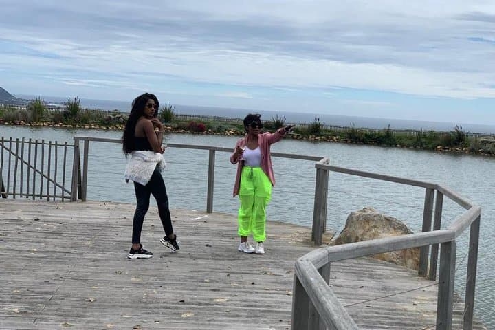 Cape Peninsula and Wine Lands Small-Group Tour — Chapman's Peak, Cape Point & Boulders photo 5