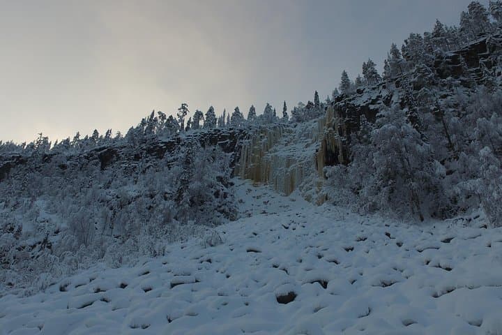 Korouoma Frozen Waterfalls Hiking Tour — Winter Hike from Rovaniemi photo 2