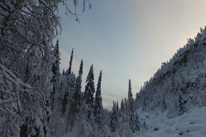 Korouoma Frozen Waterfalls Hiking Tour — Winter Hike from Rovaniemi photo 5