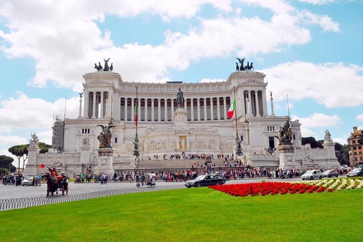 Roman Arrival: Private Airport Transfer and Introductory City Tour photo 6