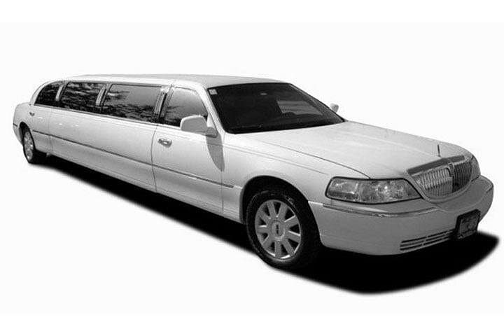 Dubai Luxury Limousine City Tour: 1-Hour Private Chauffeured Highlights photo 1