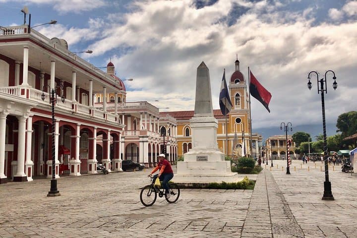 Charming Nicaragua 9-Day Private Tour — Volcanoes, Lagoons & Colonial Cities photo 5