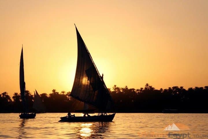 Sail a Traditional Felucca on the Nile and Taste Koshry in Cairo or Giza